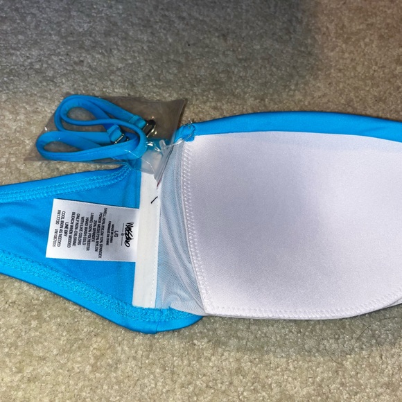 Mossimo Bandeau Bikini Top | Size Large - Picture 2 of 3